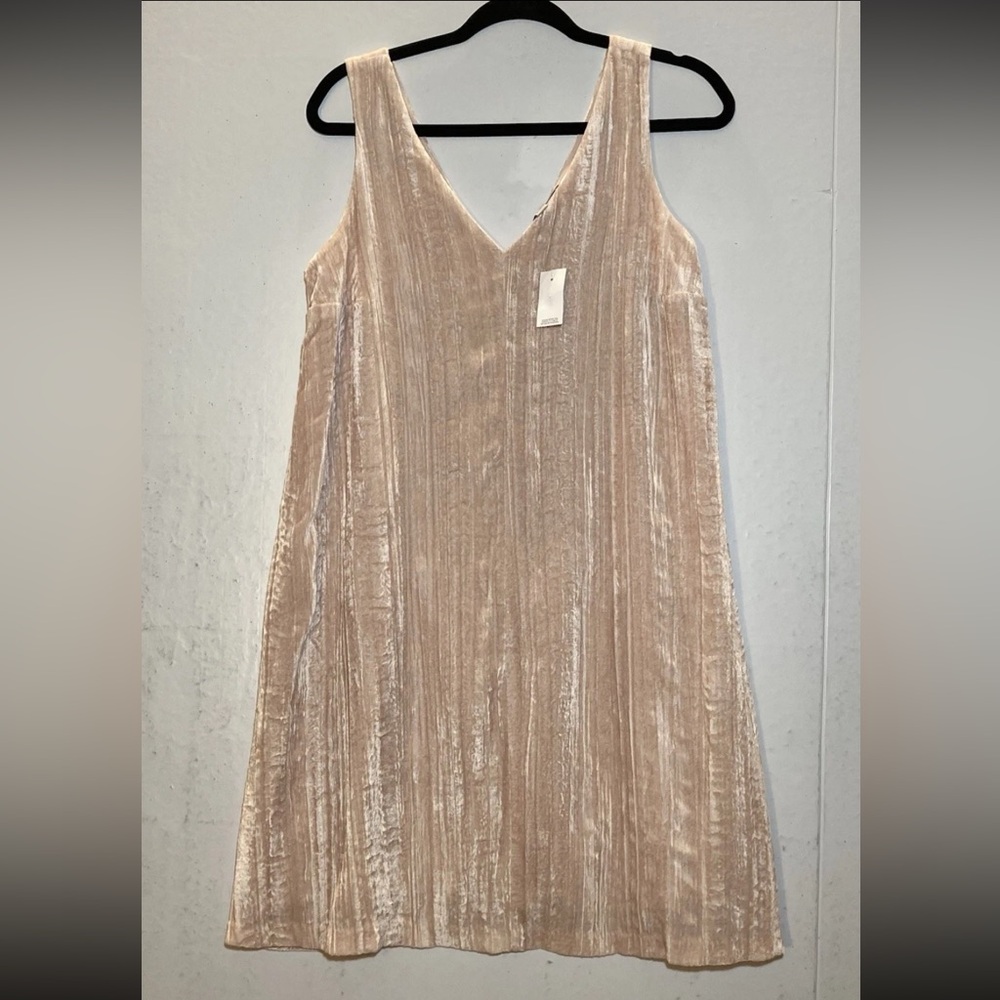 LOFT Crushed Velvet Sleeveless Shift Dress Nude Champagne Beige Sz 12 NWT Blush - Picture 3 of 9